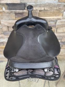 16 Big Horn #185, Light Weight Western Trail Horse Saddle, Navajo, Clean