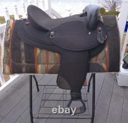 16'' Black Action co, Western Endurance Trail saddle w neoprene bottom QH BARS