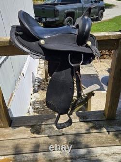 16 Black Synthetic Abetta Western Saddle