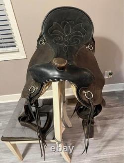 16 Black Western Saddle