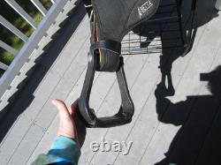 16'' Black abetta Western Trail saddle Regular QH BARS HIGH CANTLE