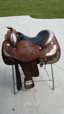 16 Circle Y Custom Show Saddle, Top of the Line, Gorgeous