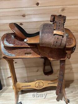 16 Circle Y Equitation Show Western Saddle Model 3660