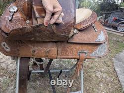 16 Circle Y Equitation Western Saddle