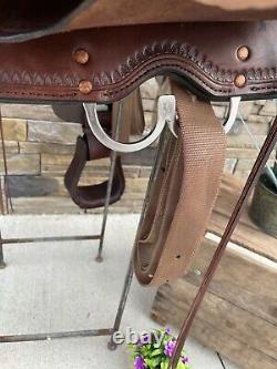 16 Circle Y Flex 2 Western Trail Saddle- Whoa! Clean