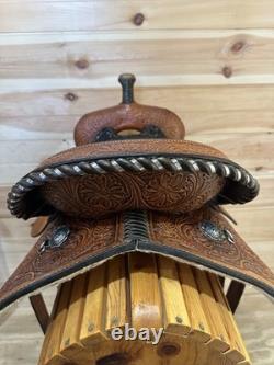 16 Circle Y High Horse Jewel Western Barrel Saddle Model 6224 (2017)