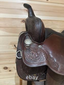 16 Circle Y High Horse Mineral Wells Western Trail Saddle Model 6812
