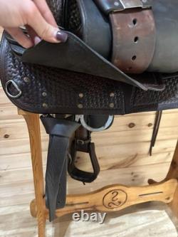 16 Circle Y Park & Trail Western Saddle Model 2206