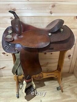 16 Crates Equi-Fit Western Trail Saddle Model 2160