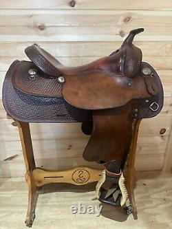 16 Crates Equi-Fit Western Trail Saddle Model 2160