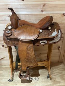 16 Crates Saddlery Western Show Saddle model 206