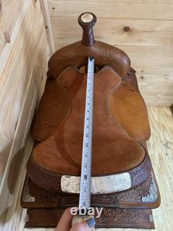 16 Crates Saddlery Western Show Saddle model 206