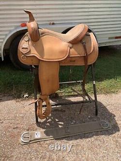 16 Crates Trail Western Horse Saddle SQHB Model 218-4