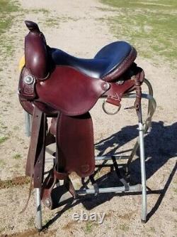 16 Crest Ridge Western Trail Saddle The Crusade Elite. 7 Wide Gaited Tree