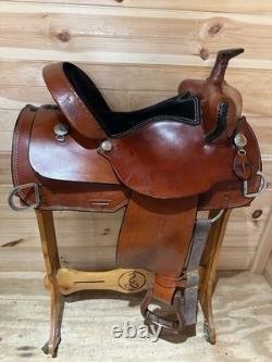 16 Dakota Sweptback Trainer Western Work Saddle Model 421