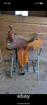 16 FABTRON Gaited Western Saddle