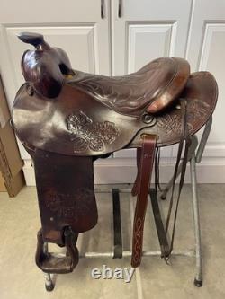 16 Fallis Balanced Ride Western Saddle