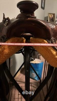 16 Fallis Balanced Ride Western Saddle