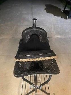 16 Hilason Western Horse Treeless Trail Barrel Racing American Leather Saddle