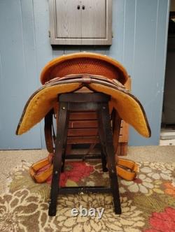 16 Inch Dale Chavez Western Show Saddle With FQHB Basket Weave/Floral Tooling
