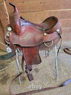 16 National Bridle Shop Tennesseen Deluxe Western Saddle