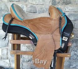 16 Sensation western sport treeless saddle, ecogold pad, sheepskin seat saver