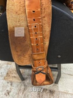 16 Showman Western Show Saddle