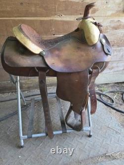 16 Simco Western Saddle