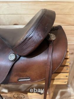 16 Tex Tan Hereford Round Skirt Western Trail Saddle Model 08-797C6