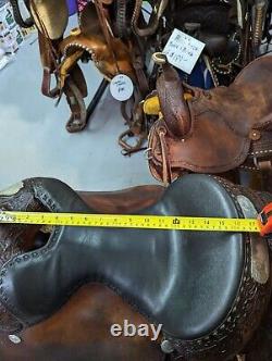 16 Tex Tan Western Saddle