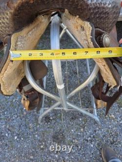 16 Western Saddle