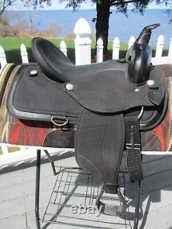 16'' Wide Black abetta 20515W-6 All Rounder Western saddle FQH BARS