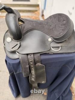 16 Wintec Western Trail Saddle Black Lightweight Synthetic Model WC 013900