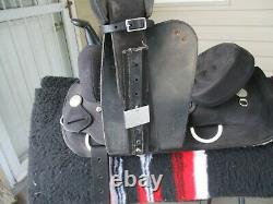 16'' Wintec all rounder black synthetic roughout western trail saddle FQH BARS