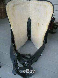 16'' black Wintec western saddle Cordura & Leather QHB