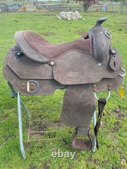 16 chocolate rough out Western training saddle NWOT