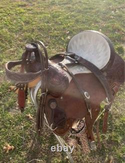 16 in Brown Tooled Leather Scott Thomas Barrel Saddle