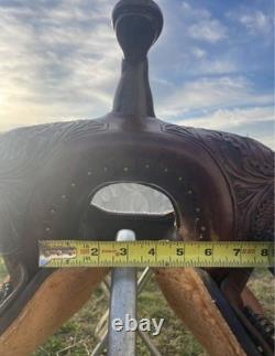16 in Brown Tooled Leather Scott Thomas Barrel Saddle