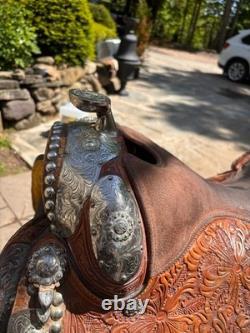 16 in Dale Chavez Western Show Saddle