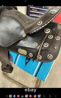 16 inch black western saddle used in good condition didn't fit my horse