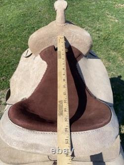16 light rough out Western training saddle withsuede seat NWOT