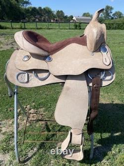 16 light rough out Western training saddle withsuede seat NWOT