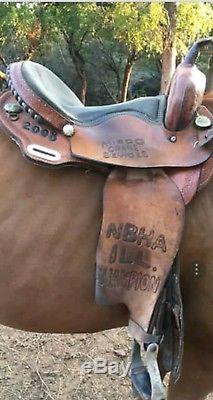 16in barrel saddle