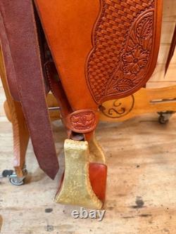 17.5 McCall Wade Trail Western Ranch Saddle Model 190 611