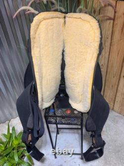 17 ABETTA Black Western Horse ENDURANCE Saddle Light Weight