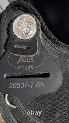 17 Abetta Gaited Comfort Western Trail Saddle Model # 20537-7BK EUC