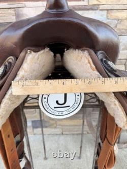 17 Big Horn #176, Light Weight Western Trail Horse Saddle, Clean