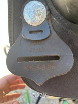 17'' Black Abetta ALL AROUND 20515-7 Western trail saddle QH BARS