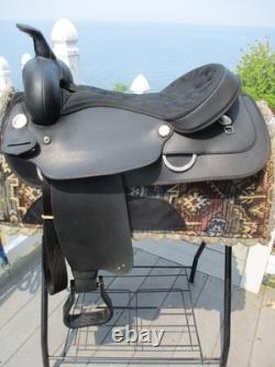 17'' Black Wintec Western trail saddle regular QH BARS USA