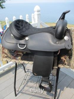 17'' Black Wintec Western trail saddle regular QH BARS USA